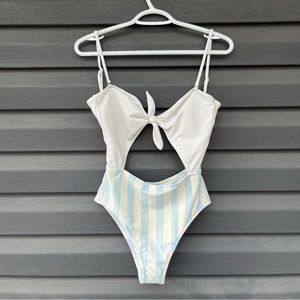 Hollister one piece swimsuit
